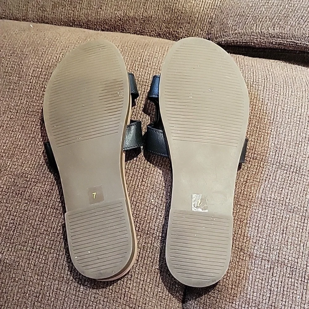 Steve Madden Sandals - Picture 9 of 10